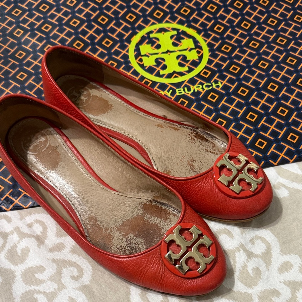 Tory Burch Red Leather Logo Ballet Flats with Gold Emblem